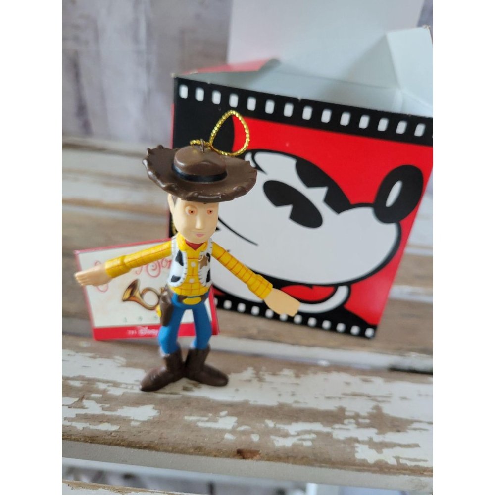 Woody toy story season of song ornament 1997 Disne